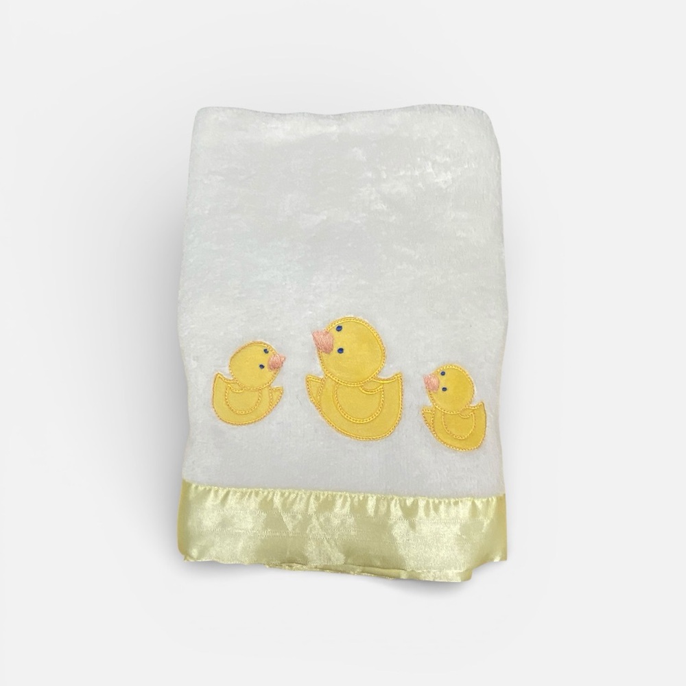Three Ducks Baby Blanket White Yellow Silky Satin Edge Security Lovey - Read
